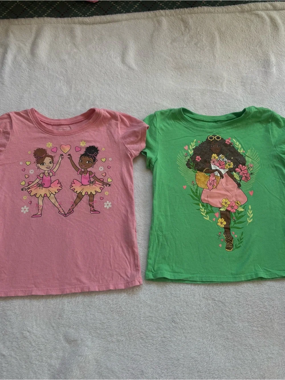 Children’s Place Girls 5T Graphic Tees Lot of 2 Pink Ballerina & Floral Shirts.
